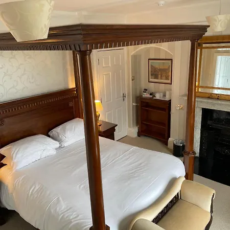 Arundel House-3